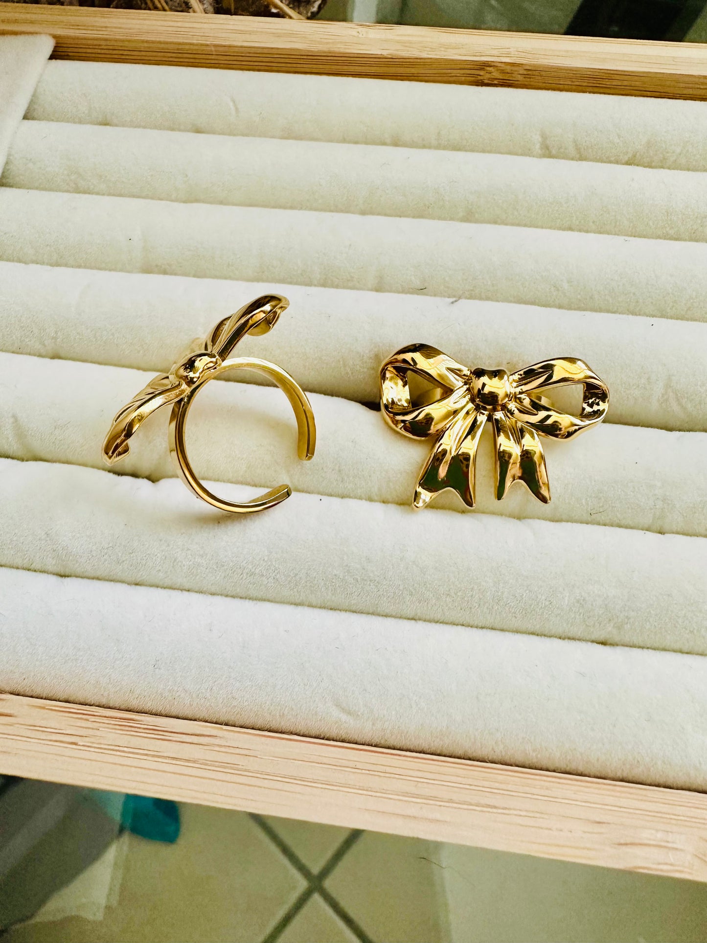 Bow Ring
